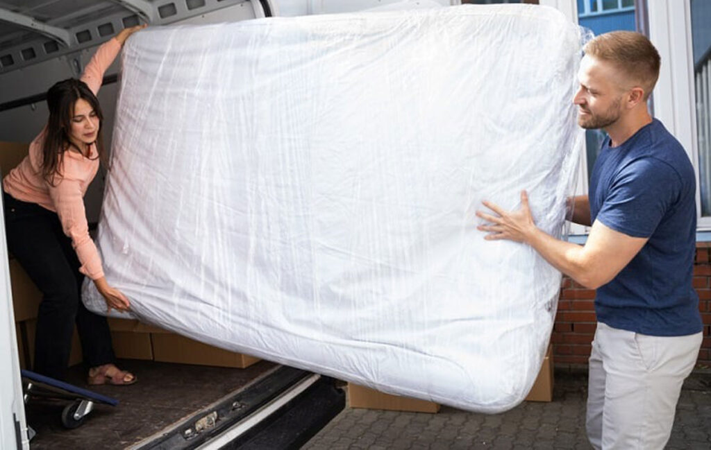 What Size UHaul Do You Need for a Queen Size Bed? Pickup Truck or